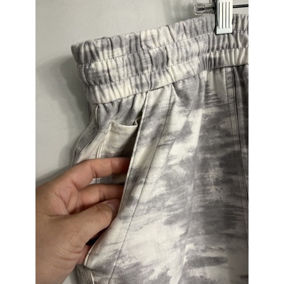 Athleta Farallon Printed Jogger Size 26 Plus Tapered Ankle Pockets, Drawstring - Picture 2 of 14